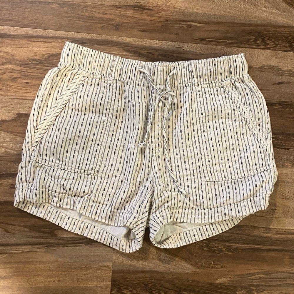 Old Navy Linen Shorts